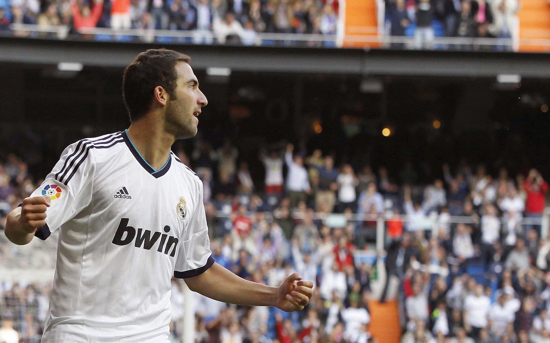 欧冠第四轮前瞻，双体系搏杀，神锋对决‘狼群’防线